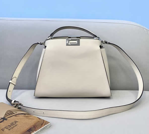 Replica New Cheap Fendi Peekaboo White Single Shoulder Crossbody Bag 302