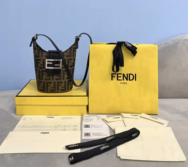 Replica Fendi Discount New Vintage Clutch Brown Shoulder Bag 8322