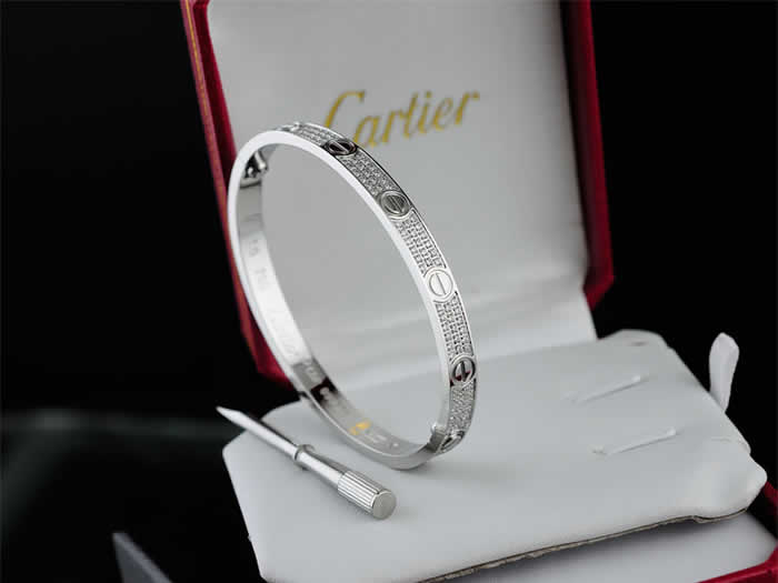 Bracelets Wedding Jewelry Gift Fake Cartier Bracelet 32