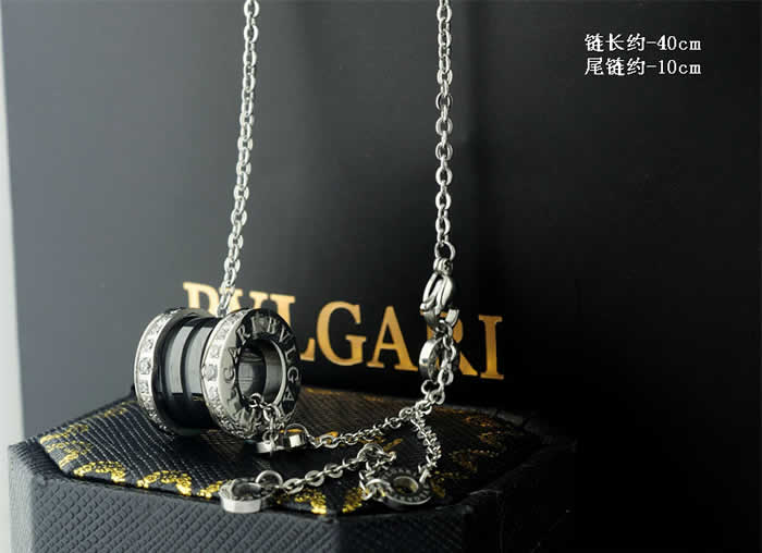 Personalized Customized Necklace For Women Gift Fake Bvlgari Fashion Lady Necklaces 44