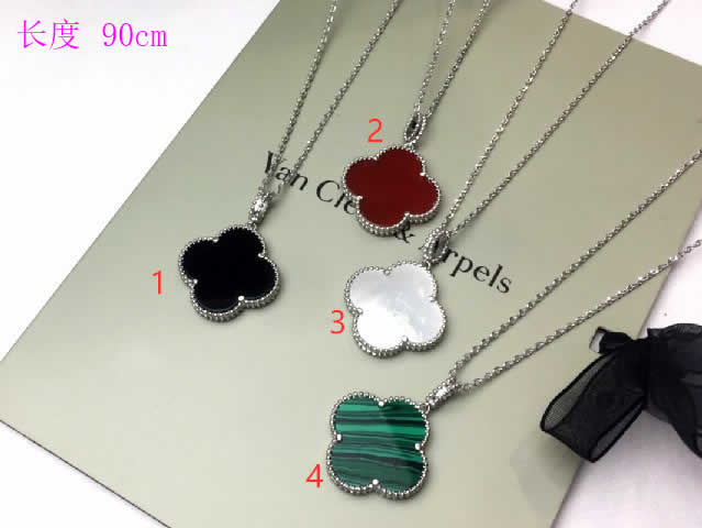 High Quality Jewelry Gifts Fake Van Cleef & Arpels Necklaces 38