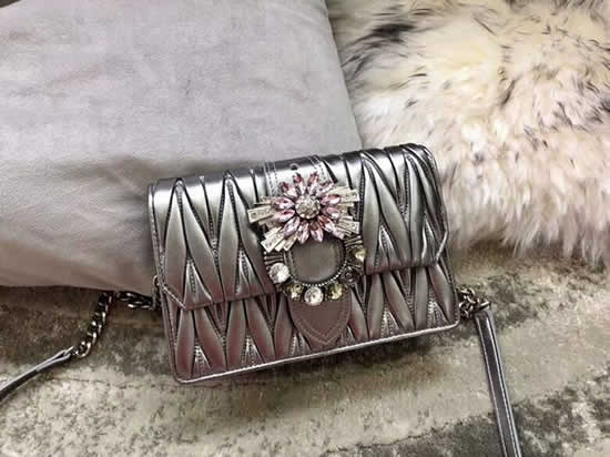 Replica Cheap Miu Miu Matelasse Silver Shoulder Bag 5Bh077