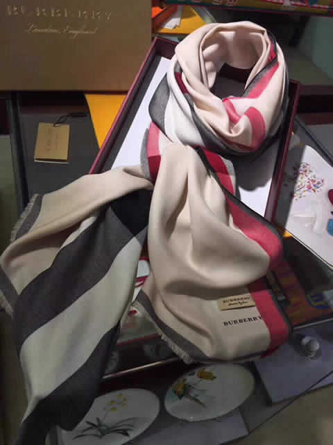 Fashion Casual Scarfs Replica Cheap Burberry Scarves High Quality 128