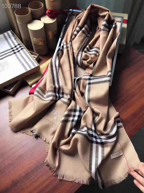 Fashion Casual Scarfs Replica Cheap Burberry Scarves High Quality 136