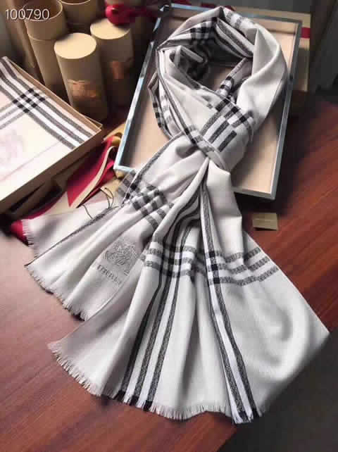 Fashion Casual Scarfs Replica Cheap Burberry Scarves High Quality 137